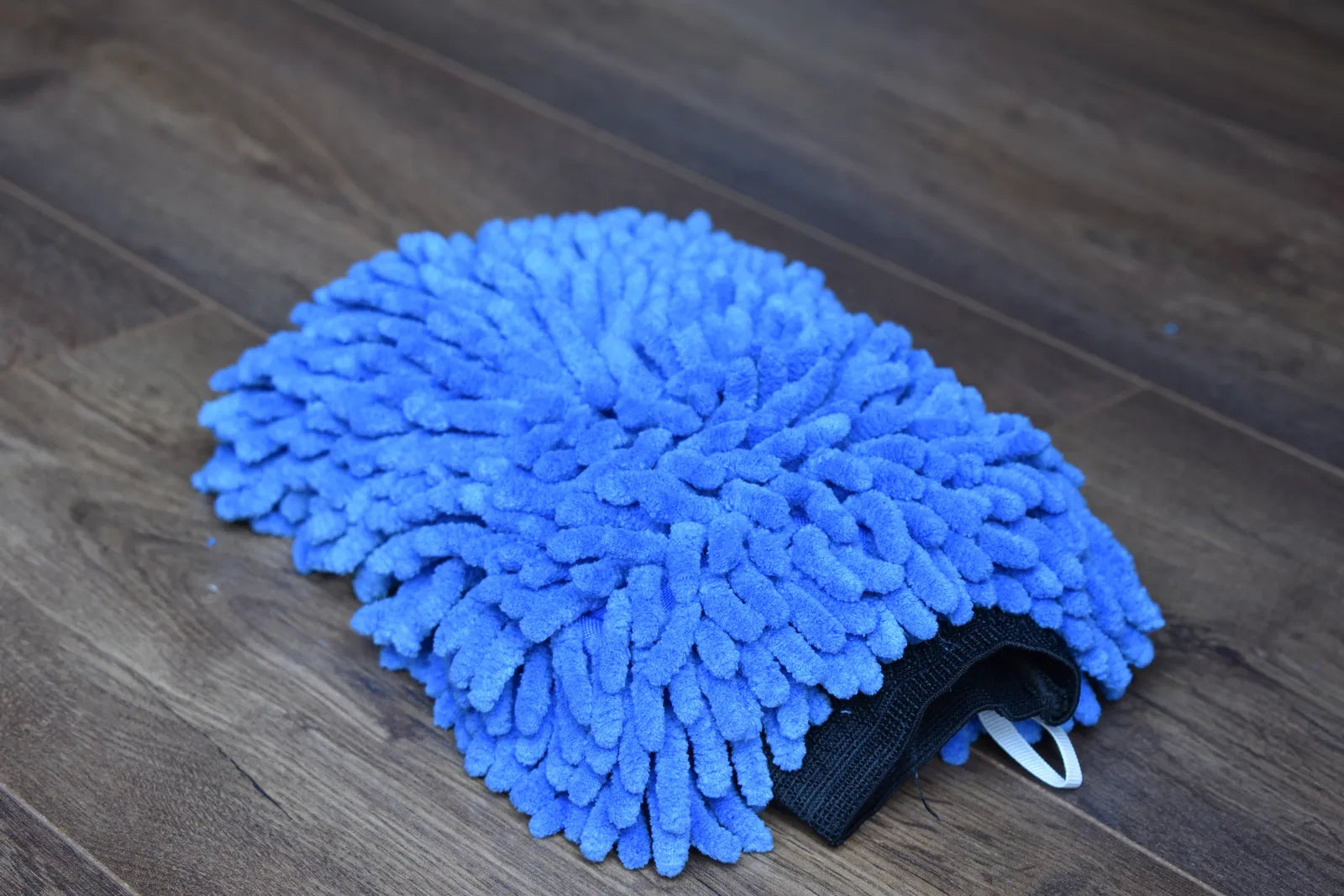 KHEMIA PLUS Chenille microfiber wash mitt with elastic cuff and foam-lined interior - blue, designed for scratch-free car washing