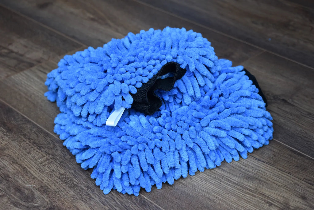 KHEMIA PLUS CHENILLE MITT chenille microfiber wash mitt — royal blue, angled view showing elastic cuff opening for hand insertion during scratch-free car washing